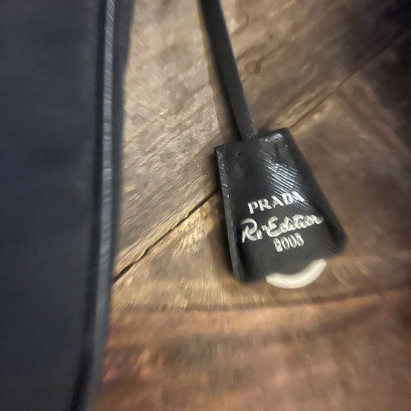 Prada Re-edition 2025 Nylon crossbody - Picture 4 of 5